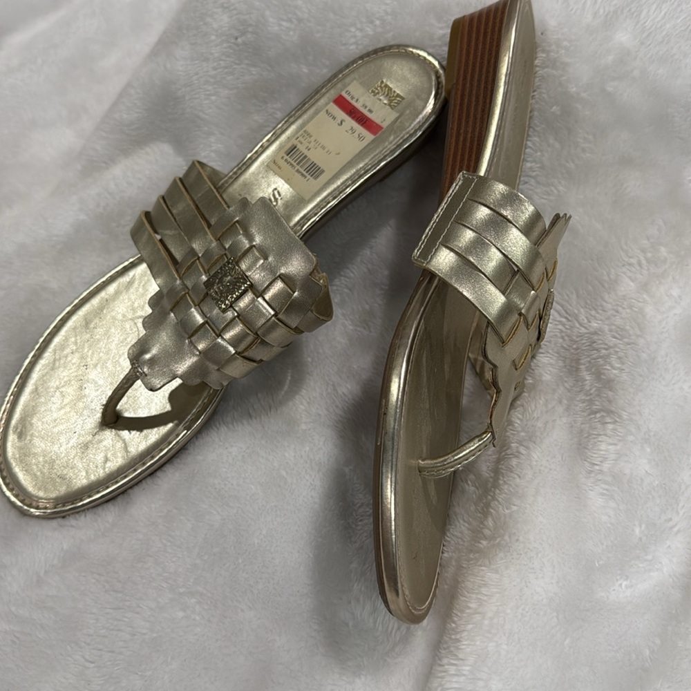 New Anne Klein iflex gold sandals size 10
